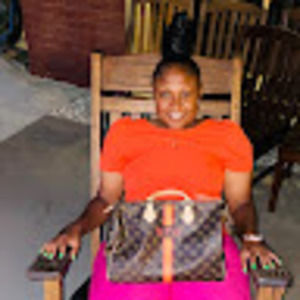 Meet your Posher, Lashondra